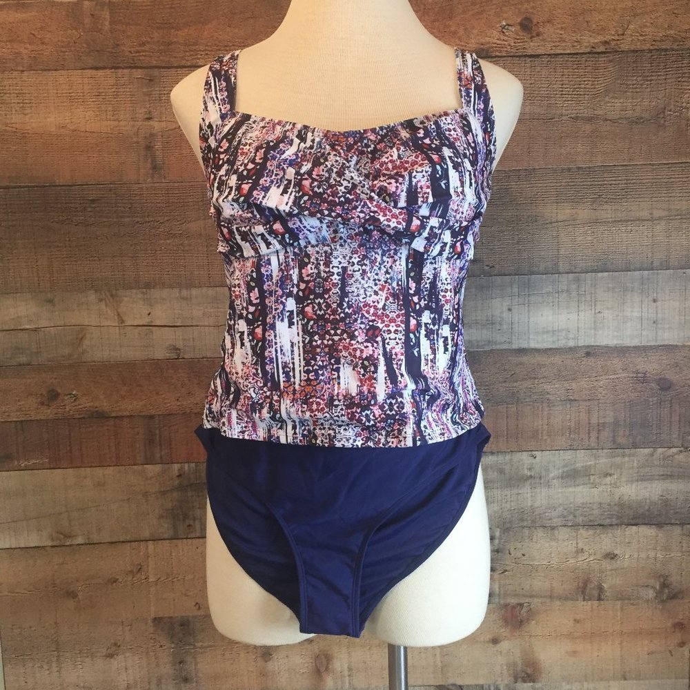 Red/White/Blue Abstract Floral Print Top Tankini Size XXL Solid Navy Blue Bottom